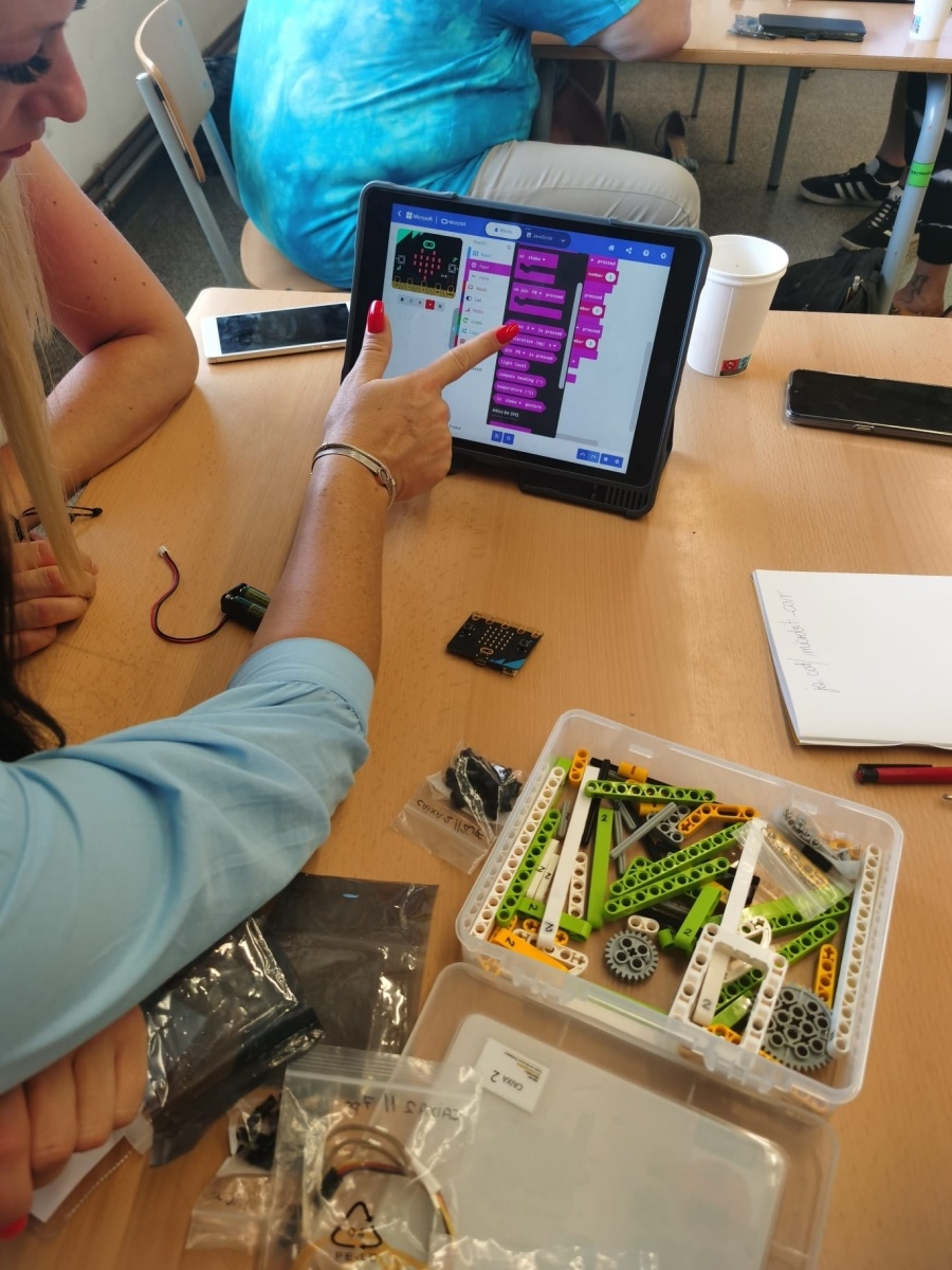 Zdjęcie w galerii na portalu naszraciborz.pl: Innowacyjna podróż do nauki nauczycieli z ZSP w Brzeźnicy wiadomości z regionu