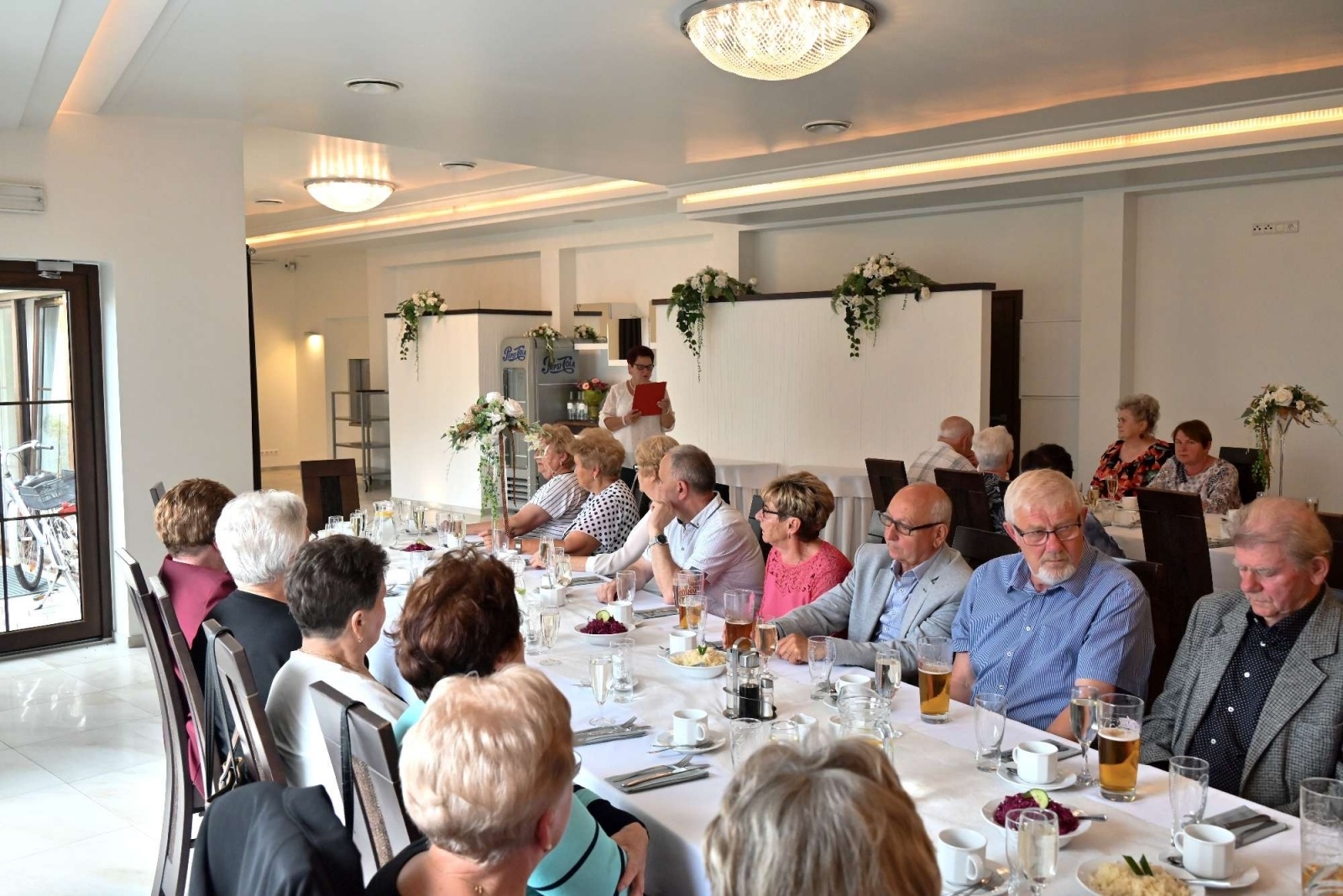 Zdjęcie w galerii na portalu naszraciborz.pl: Dzień Matki i Ojca w kole emerytów w Krzyżanowicach wiadomości z regionu
