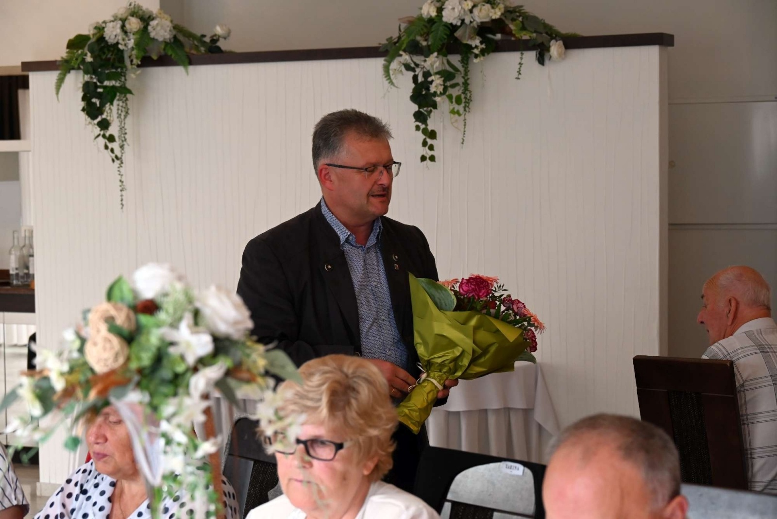 Zdjęcie w galerii na portalu naszraciborz.pl: Dzień Matki i Ojca w kole emerytów w Krzyżanowicach wiadomości z regionu