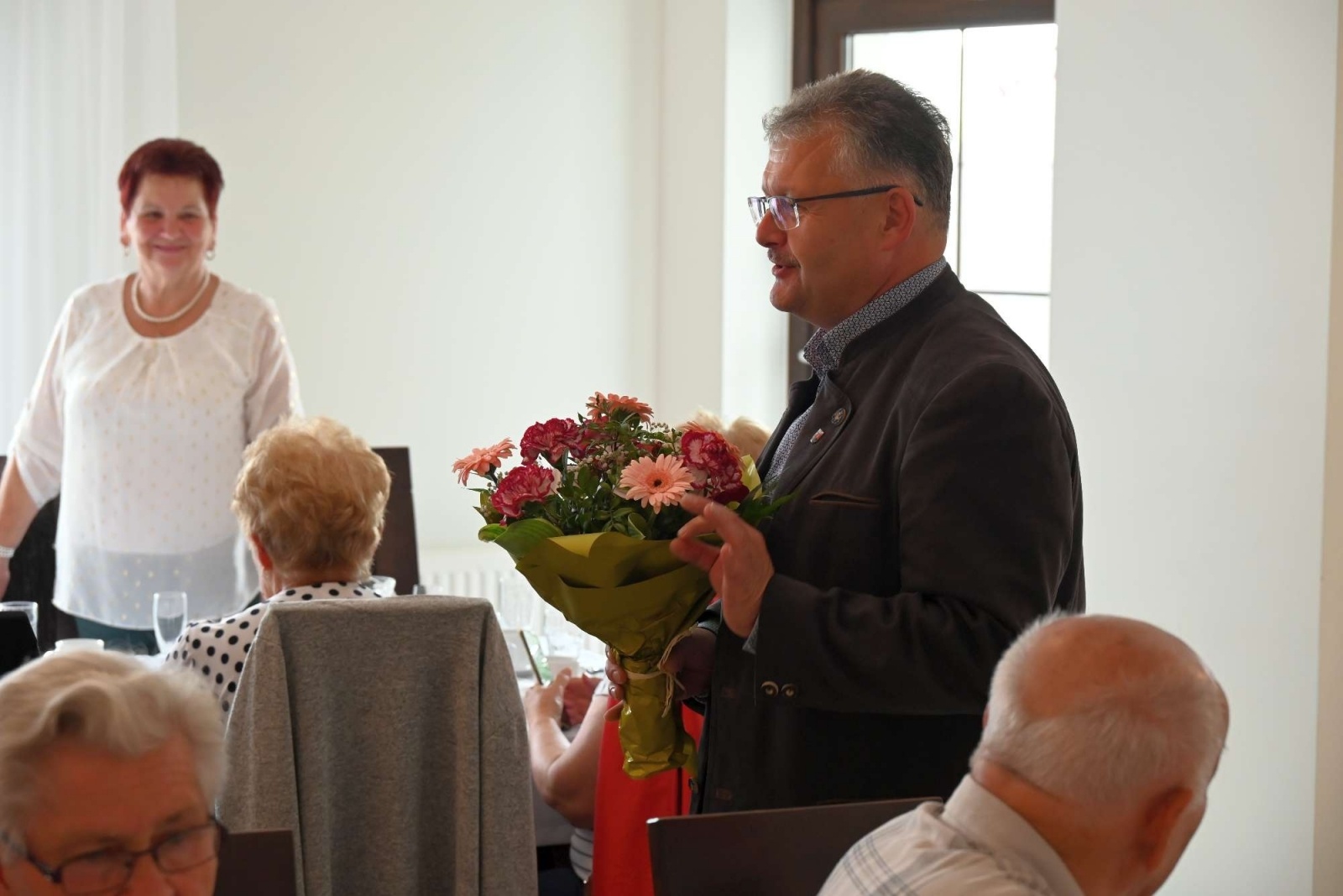 Zdjęcie w galerii na portalu naszraciborz.pl: Dzień Matki i Ojca w kole emerytów w Krzyżanowicach wiadomości z regionu