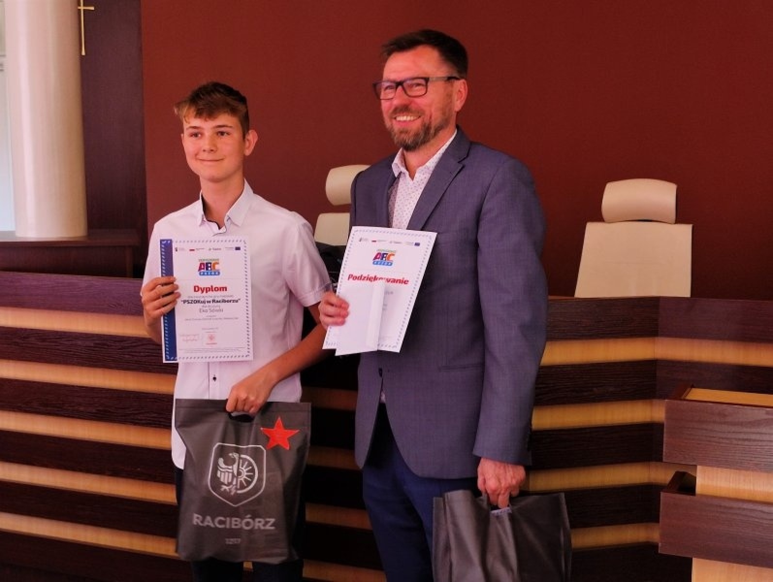 Zdjęcie w galerii na portalu naszraciborz.pl: PSZOKuj. Segregatorki triumfują w grze miejskiej wiadomości z regionu