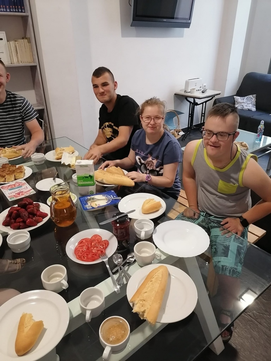 Zdjęcie w galerii na portalu naszraciborz.pl: Uczniowie Zespołu Szkół Specjalnych z Raciborza gościli w Hiszpanii wiadomości z regionu