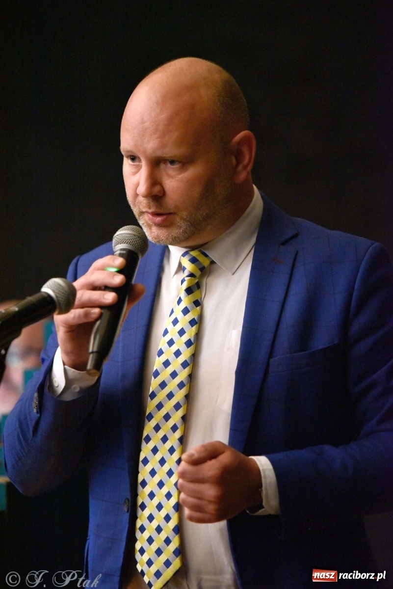 Zdjęcie w galerii na portalu naszraciborz.pl: Muzyka epicka w industrialnych wnętrzach starych wodociągów [WIDEO] wiadomości z regionu