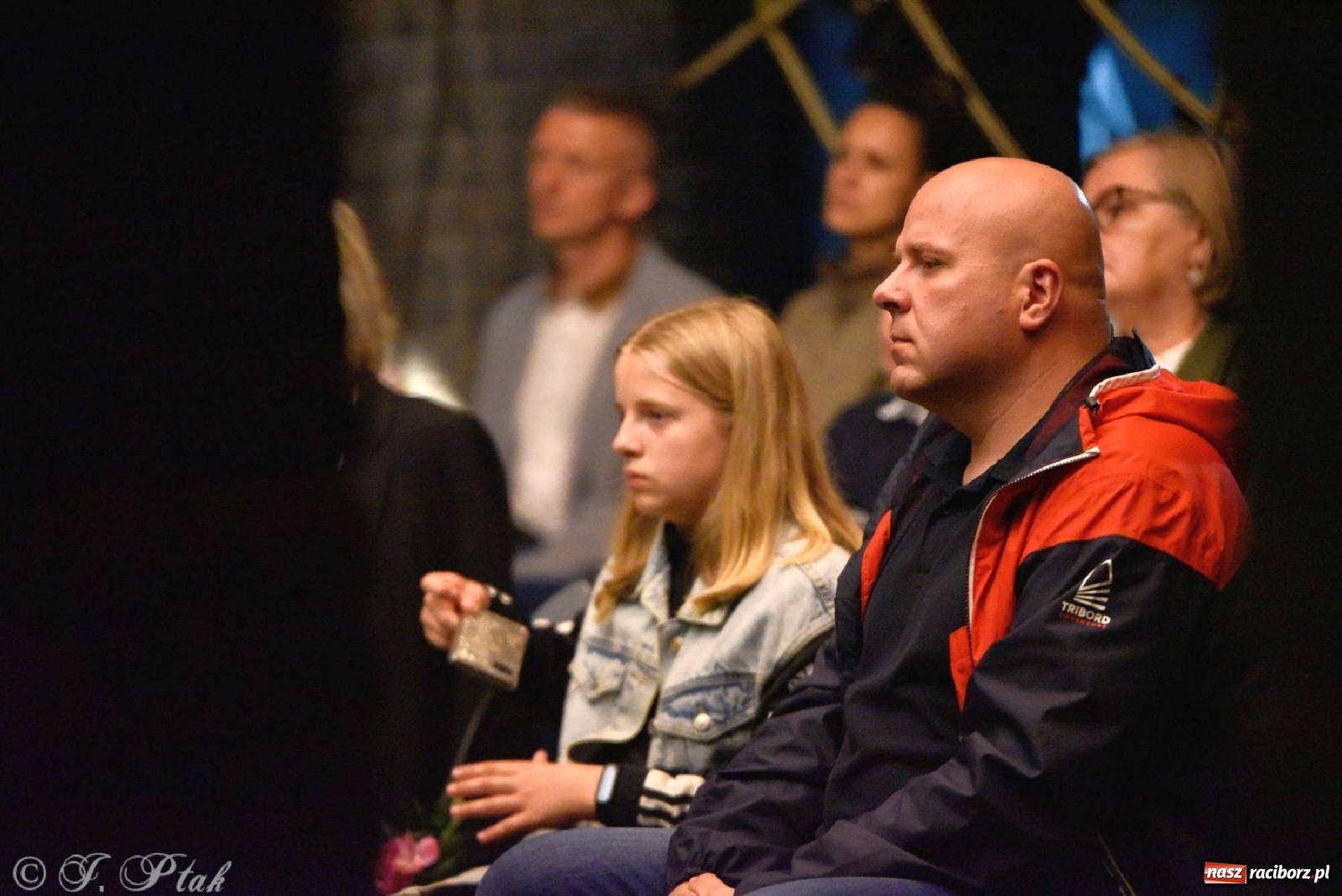 Zdjęcie w galerii na portalu naszraciborz.pl: Muzyka epicka w industrialnych wnętrzach starych wodociągów [WIDEO] wiadomości z regionu