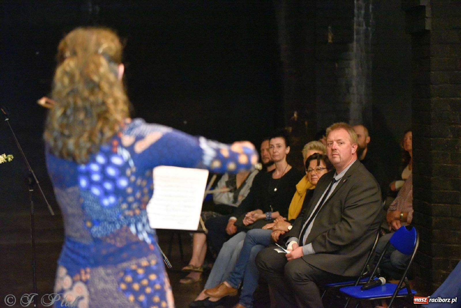 Zdjęcie w galerii na portalu naszraciborz.pl: Muzyka epicka w industrialnych wnętrzach starych wodociągów [WIDEO] wiadomości z regionu