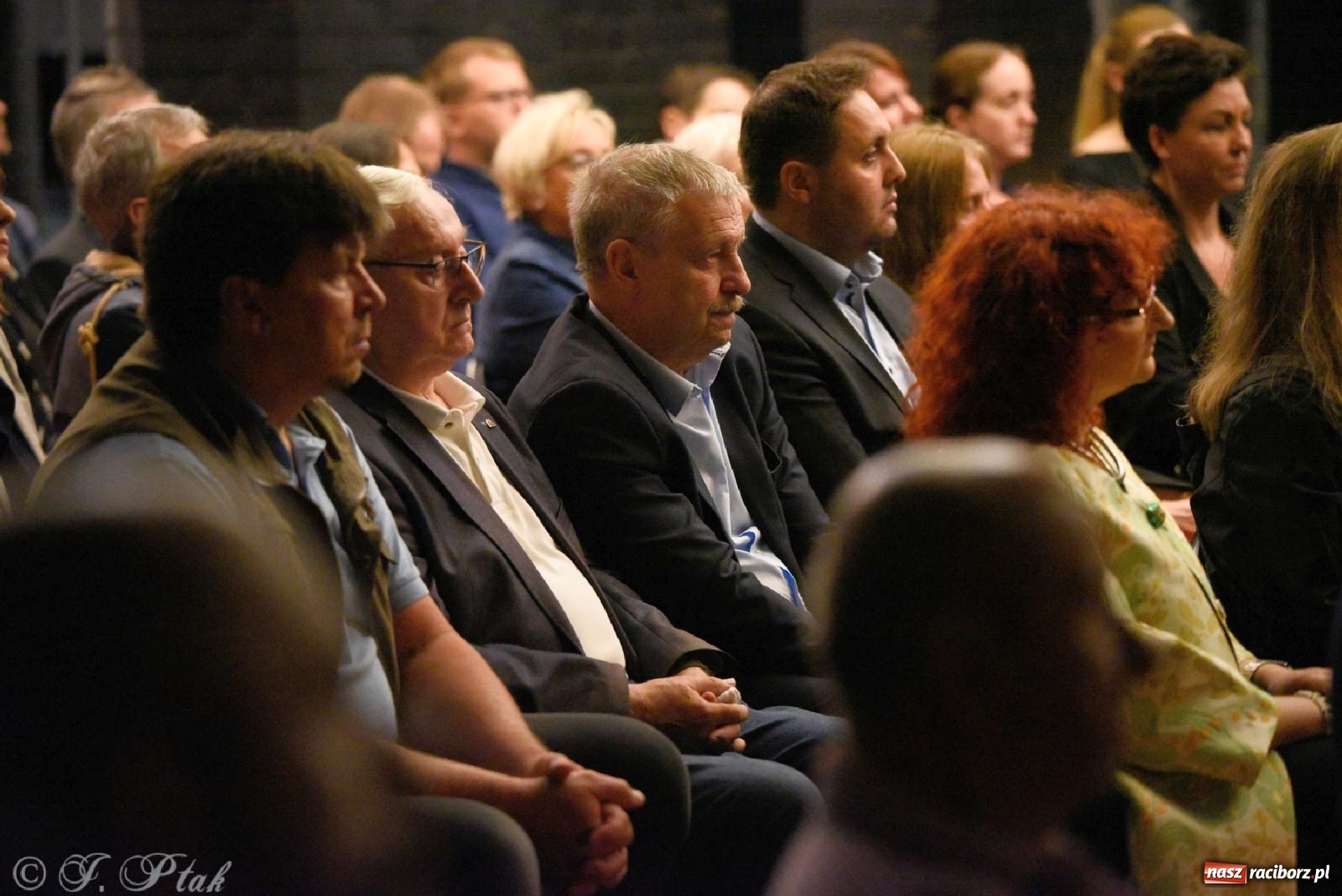 Zdjęcie w galerii na portalu naszraciborz.pl: Muzyka epicka w industrialnych wnętrzach starych wodociągów [WIDEO] wiadomości z regionu