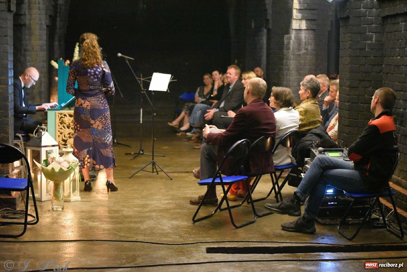 Zdjęcie w galerii na portalu naszraciborz.pl: Muzyka epicka w industrialnych wnętrzach starych wodociągów [WIDEO] wiadomości z regionu