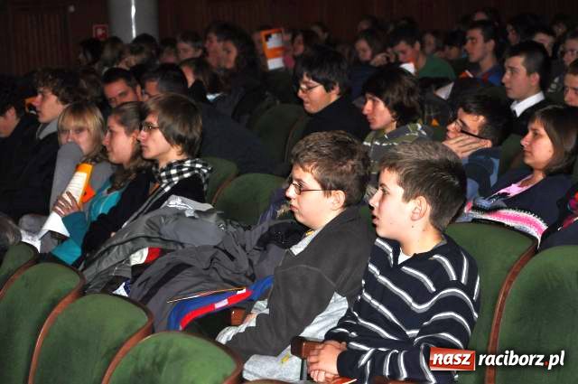 Zdjęcie w galerii na portalu naszraciborz.pl: O nowotworach dla młodzieży wiadomości z regionu