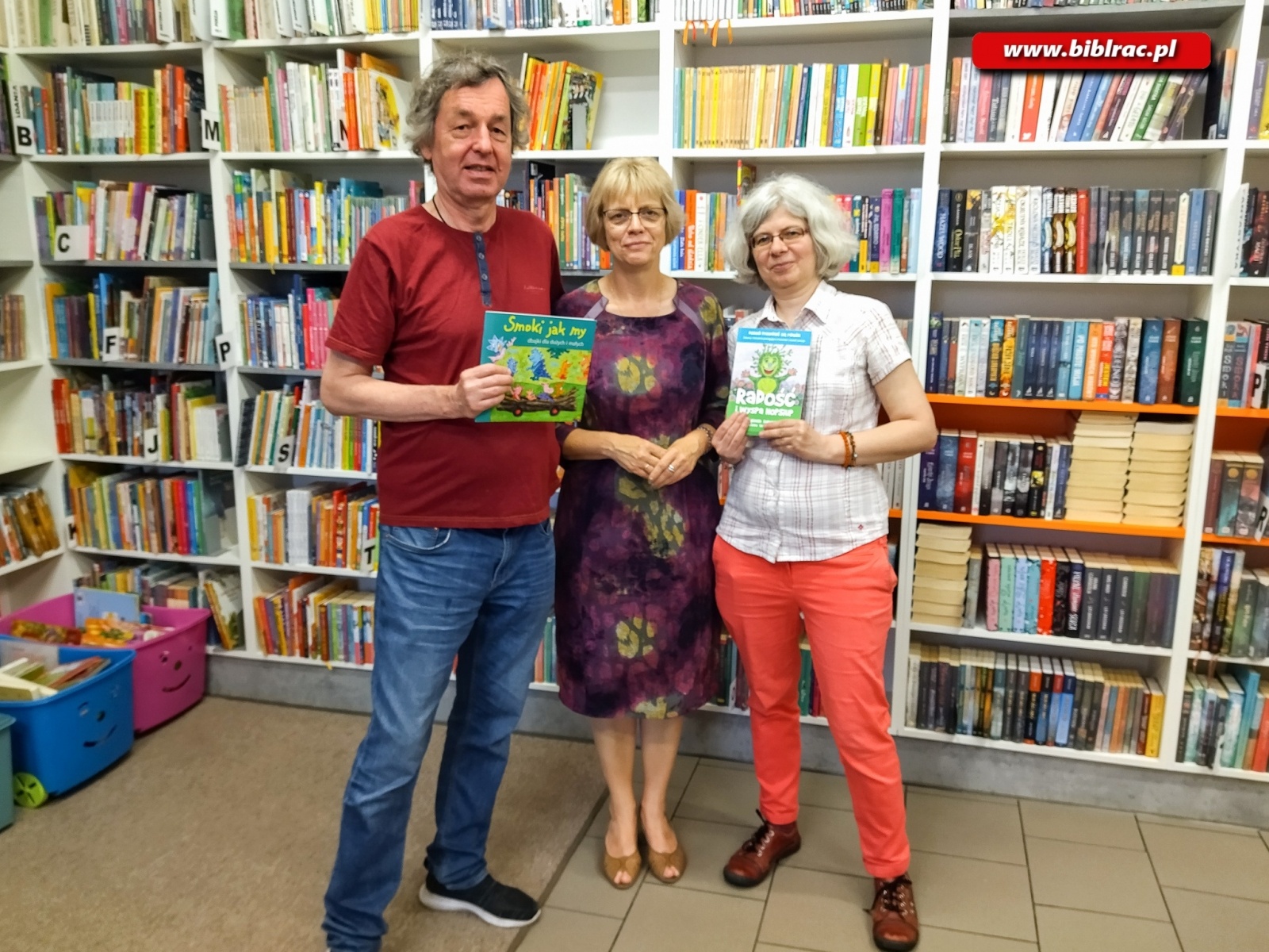 Zdjęcie w galerii na portalu naszraciborz.pl: Bez uczuć ani rusz. Spotkanie w markowickiej bibliotece wiadomości z regionu