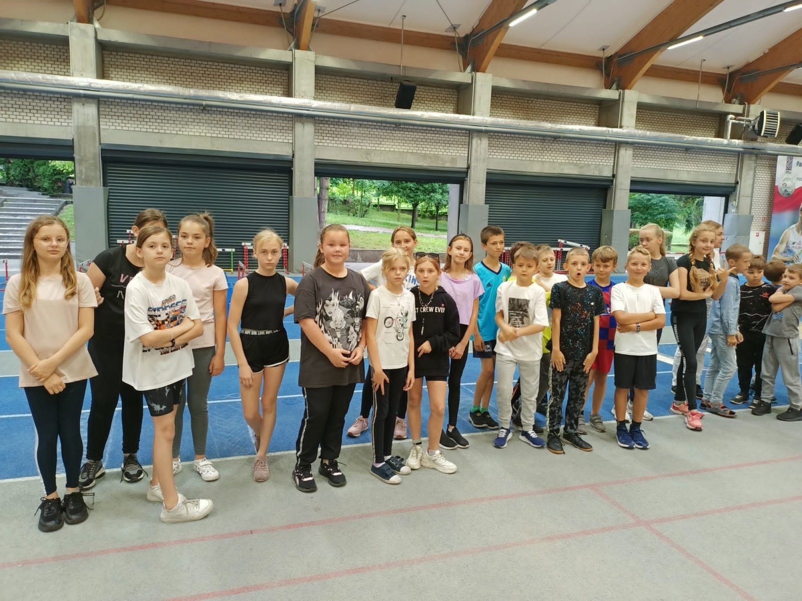 Zdjęcie w galerii na portalu naszraciborz.pl: Miasteczko skryło się pod dachem. Trening z mistrzami w ZSOMS wiadomości z regionu