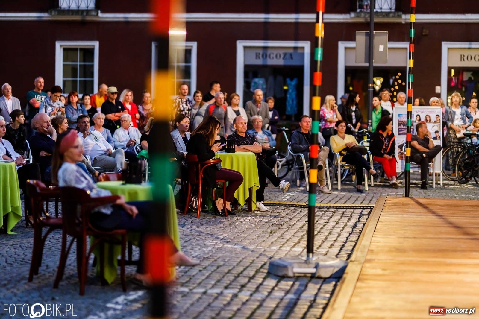 Zdjęcie w galerii na portalu naszraciborz.pl: Jazz, swing, magiczna sceneria, czyli dancing pod Tęczową [WIDEO] wiadomości z regionu