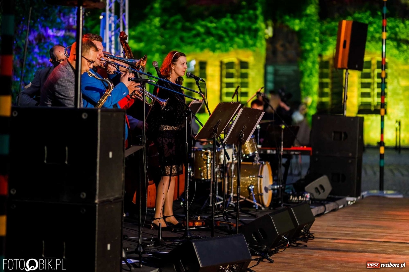 Zdjęcie w galerii na portalu naszraciborz.pl: Jazz, swing, magiczna sceneria, czyli dancing pod Tęczową [WIDEO] wiadomości z regionu