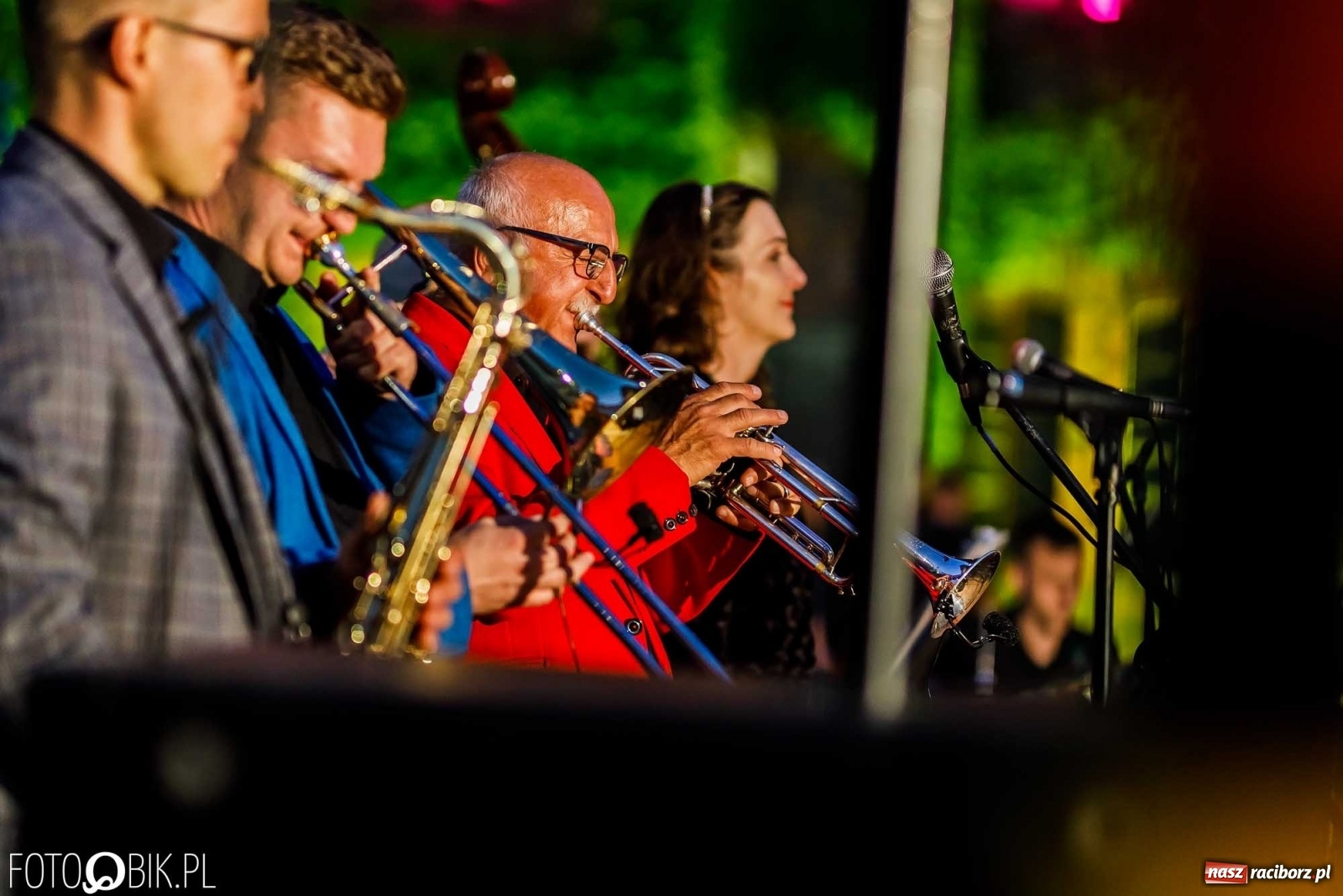 Zdjęcie w galerii na portalu naszraciborz.pl: Jazz, swing, magiczna sceneria, czyli dancing pod Tęczową [WIDEO] wiadomości z regionu
