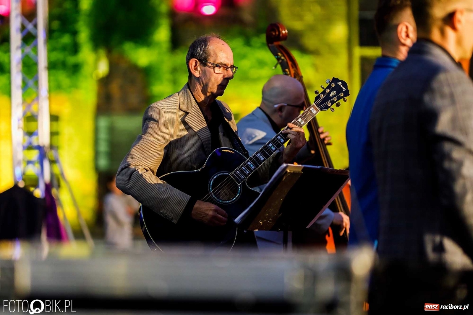 Zdjęcie w galerii na portalu naszraciborz.pl: Jazz, swing, magiczna sceneria, czyli dancing pod Tęczową [WIDEO] wiadomości z regionu
