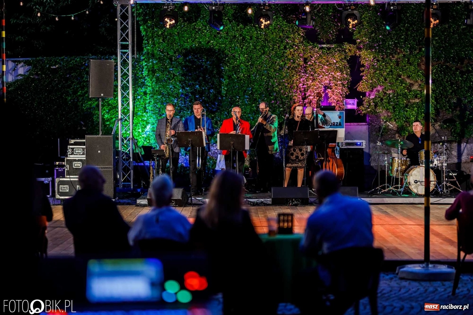 Zdjęcie w galerii na portalu naszraciborz.pl: Jazz, swing, magiczna sceneria, czyli dancing pod Tęczową [WIDEO] wiadomości z regionu