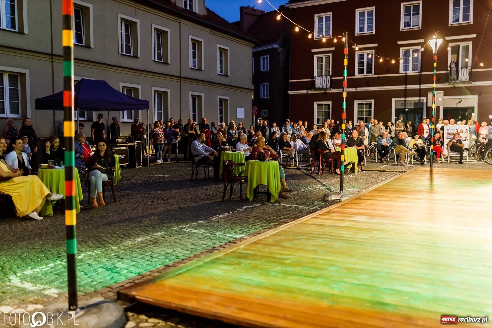 Zdjęcie w galerii na portalu naszraciborz.pl: Jazz, swing, magiczna sceneria, czyli dancing pod Tęczową [WIDEO] wiadomości z regionu