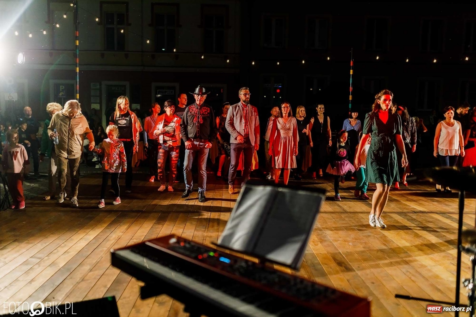 Zdjęcie w galerii na portalu naszraciborz.pl: Jazz, swing, magiczna sceneria, czyli dancing pod Tęczową [WIDEO] wiadomości z regionu