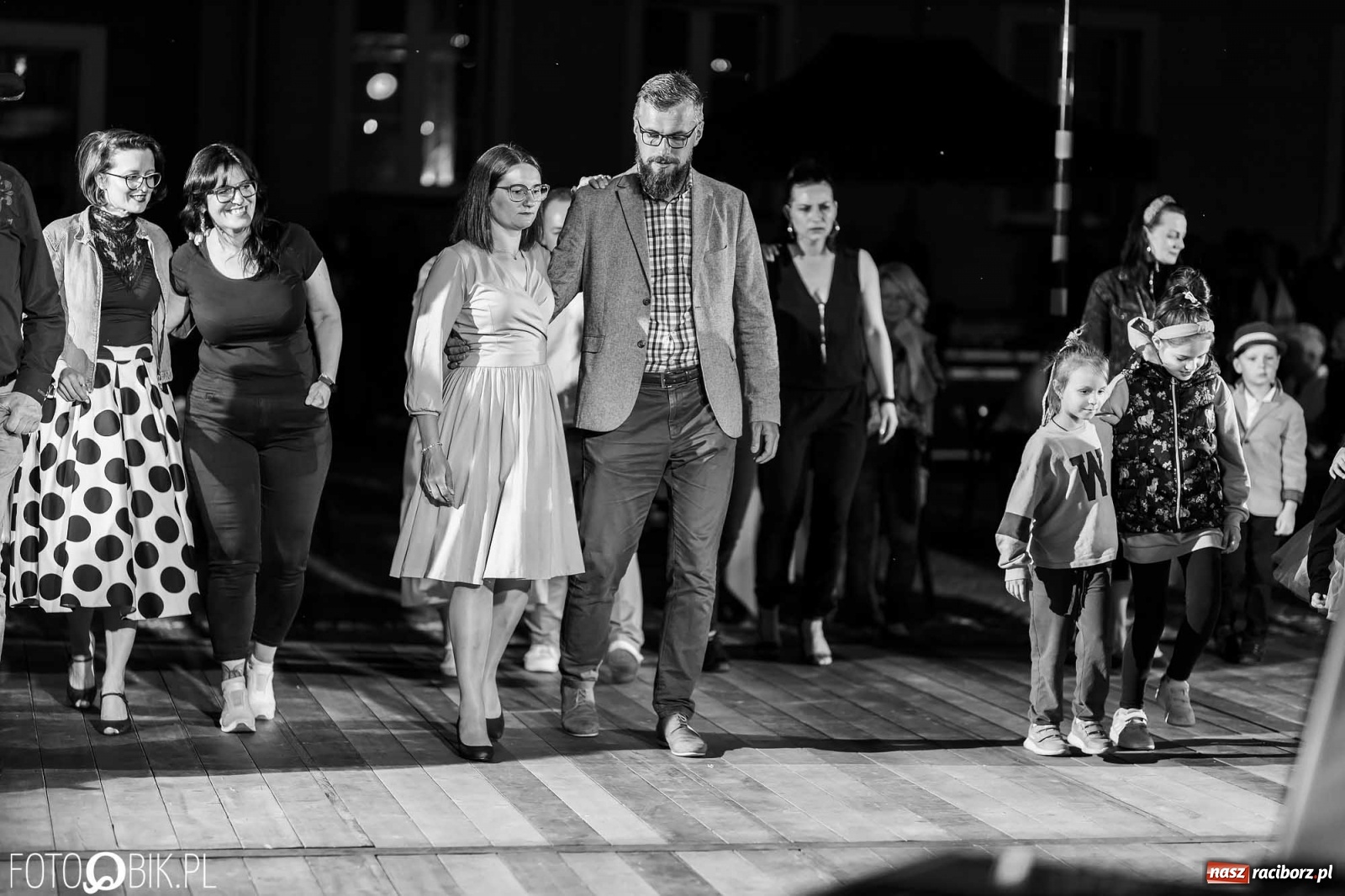 Zdjęcie w galerii na portalu naszraciborz.pl: Jazz, swing, magiczna sceneria, czyli dancing pod Tęczową [WIDEO] wiadomości z regionu