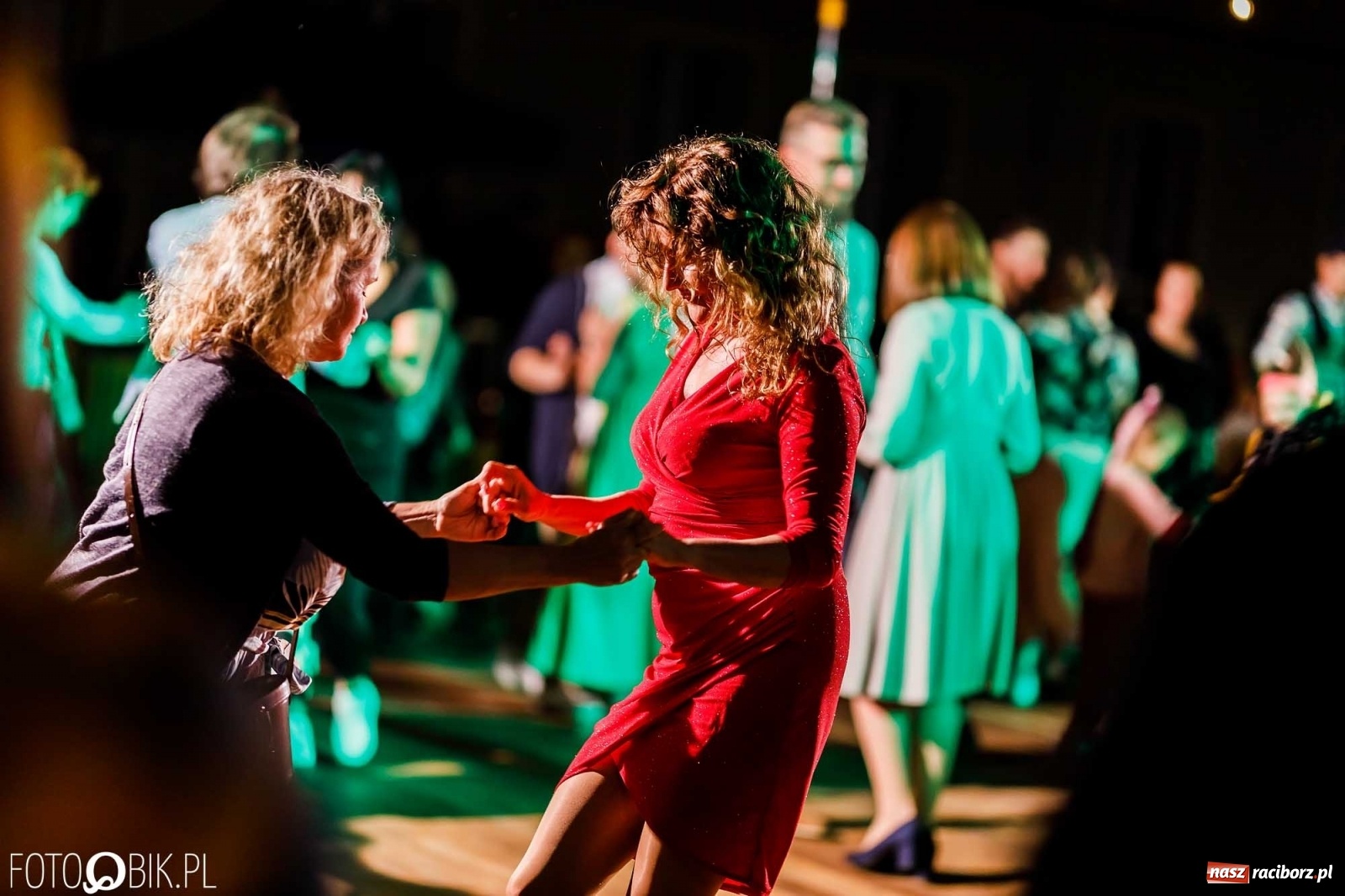 Zdjęcie w galerii na portalu naszraciborz.pl: Jazz, swing, magiczna sceneria, czyli dancing pod Tęczową [WIDEO] wiadomości z regionu