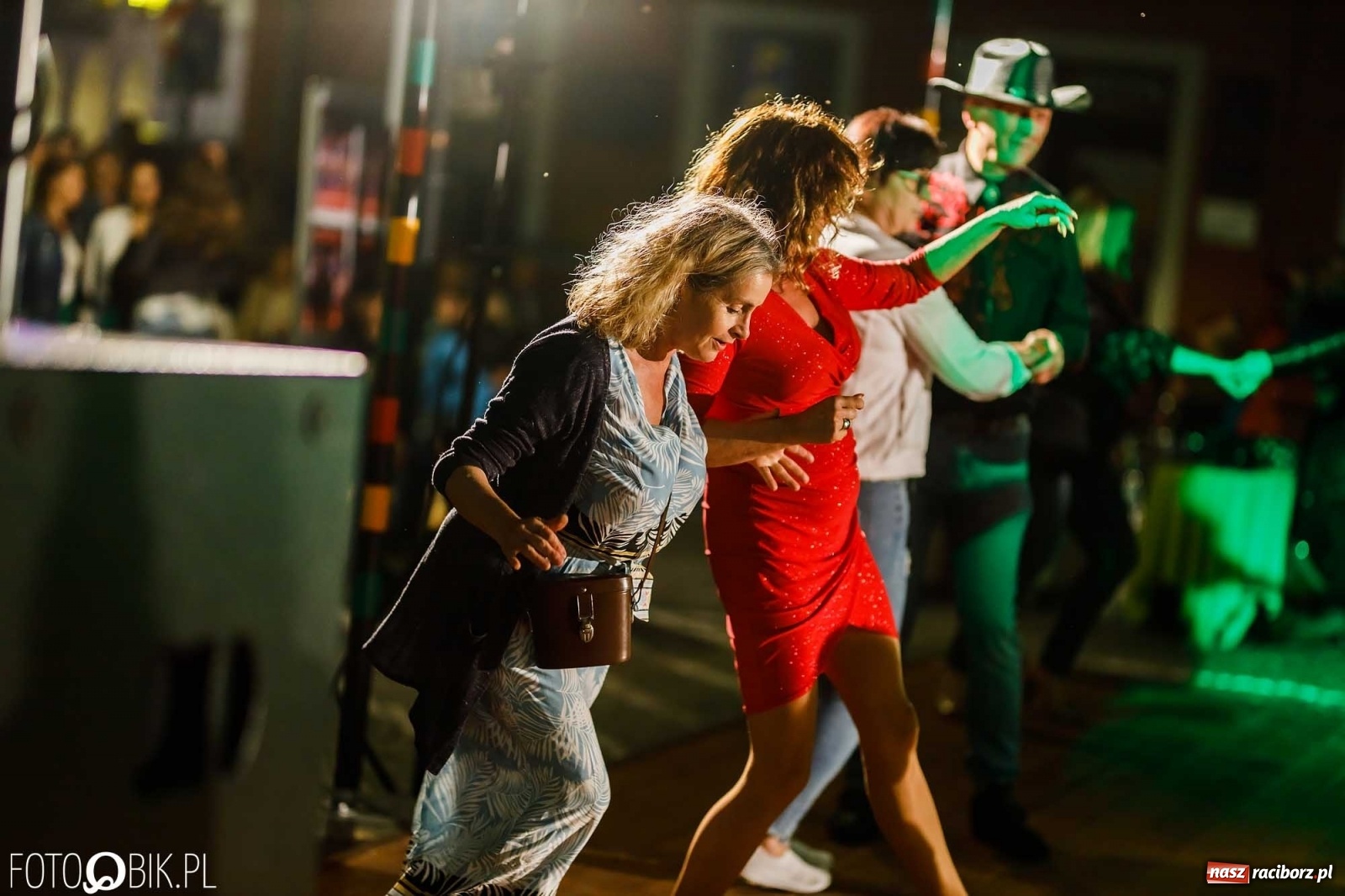 Zdjęcie w galerii na portalu naszraciborz.pl: Jazz, swing, magiczna sceneria, czyli dancing pod Tęczową [WIDEO] wiadomości z regionu