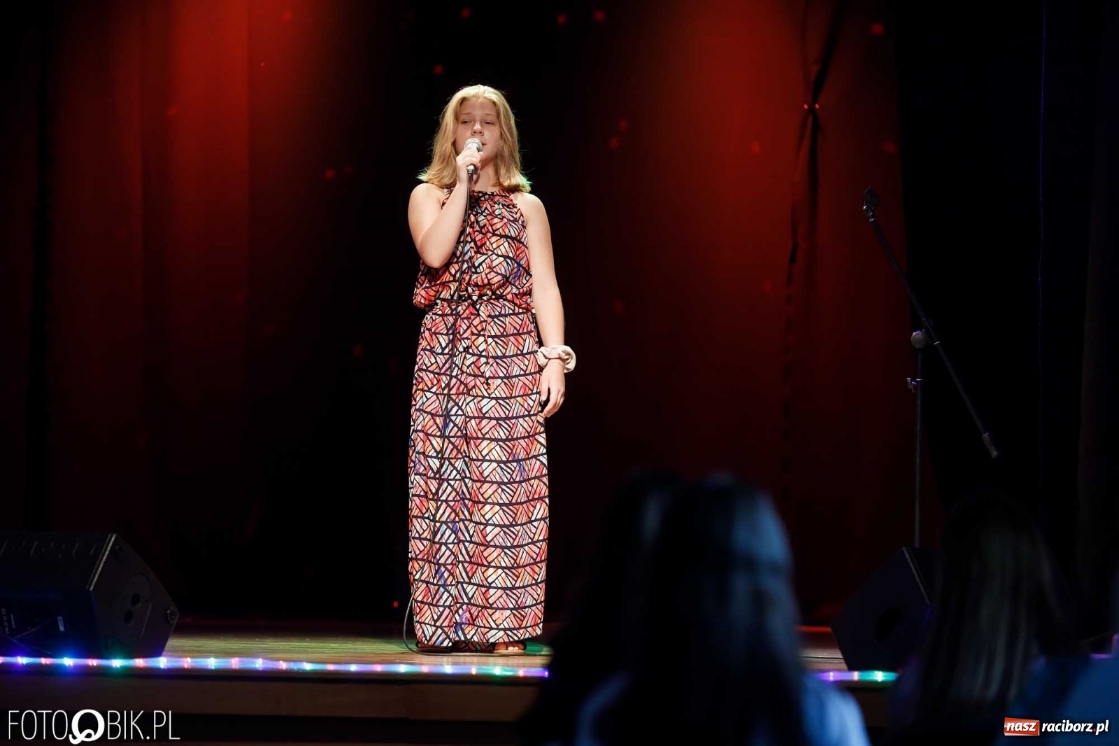 Zdjęcie w galerii na portalu naszraciborz.pl: Koncert piosenki dziecięcej i nie tylko w MDK wiadomości z regionu