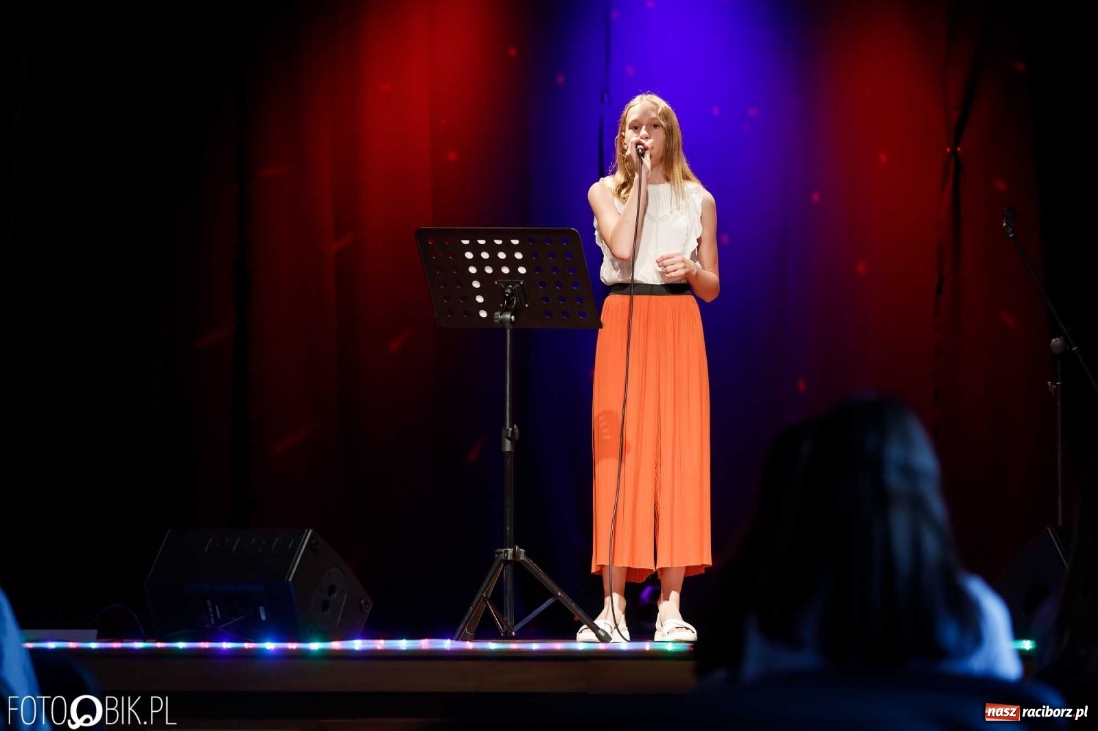 Zdjęcie w galerii na portalu naszraciborz.pl: Koncert piosenki dziecięcej i nie tylko w MDK wiadomości z regionu