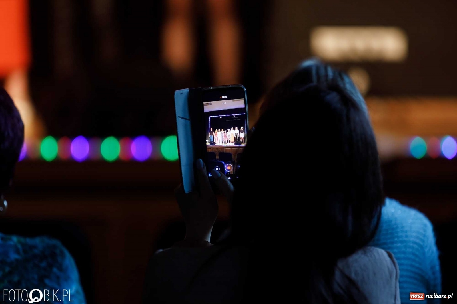 Zdjęcie w galerii na portalu naszraciborz.pl: Koncert piosenki dziecięcej i nie tylko w MDK wiadomości z regionu