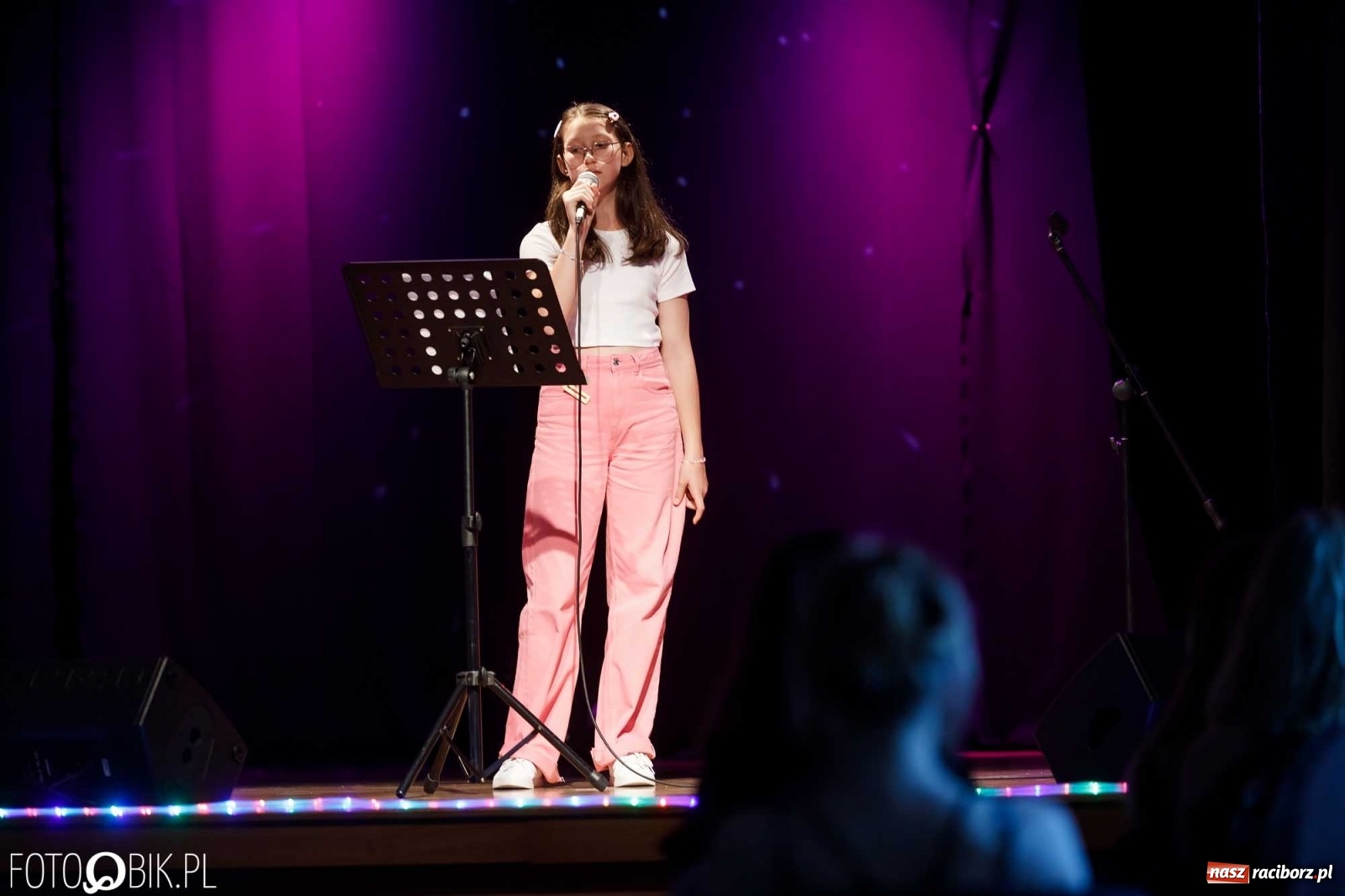 Zdjęcie w galerii na portalu naszraciborz.pl: Koncert piosenki dziecięcej i nie tylko w MDK wiadomości z regionu