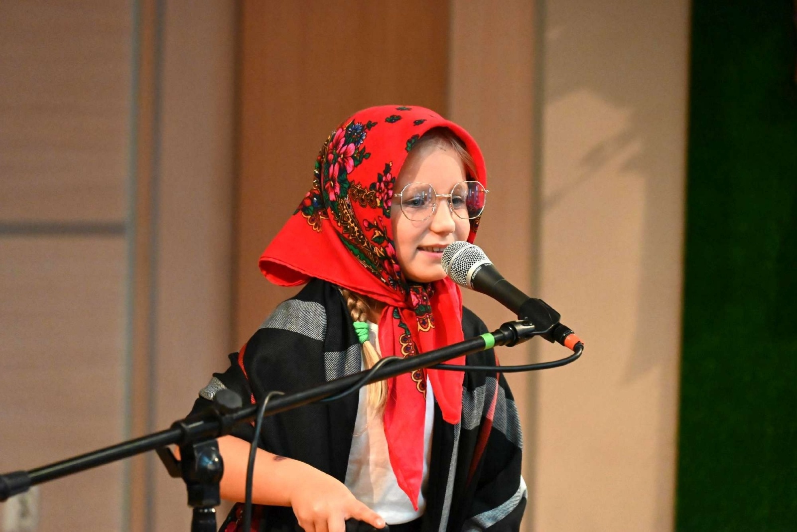 Zdjęcie w galerii na portalu naszraciborz.pl: Koncert Galowy Konkursu Gwary Śląskiej w Tworkowie wiadomości z regionu