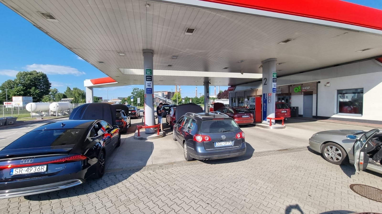 Zdjęcie w galerii na portalu naszraciborz.pl: #BlokujemyOrlen - akcja w Raciborzu. Dlaczego tylko te stacje [WIDEO] wiadomości z regionu