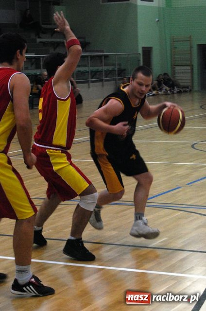 Zdjęcie w galerii na portalu naszraciborz.pl:  Ostatnie mecze 1. kolejki za nami wiadomości z regionu