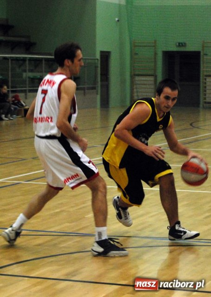 Zdjęcie w galerii na portalu naszraciborz.pl:  Ostatnie mecze 1. kolejki za nami wiadomości z regionu