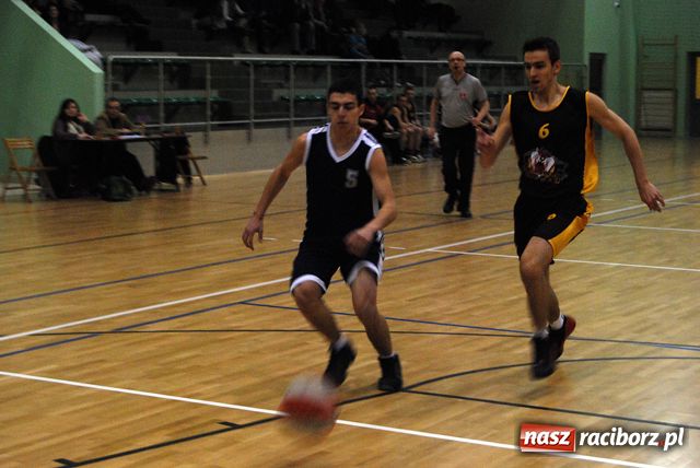 Zdjęcie w galerii na portalu naszraciborz.pl:  Ostatnie mecze 1. kolejki za nami wiadomości z regionu