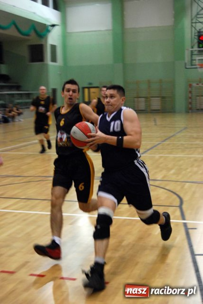 Zdjęcie w galerii na portalu naszraciborz.pl:  Ostatnie mecze 1. kolejki za nami wiadomości z regionu