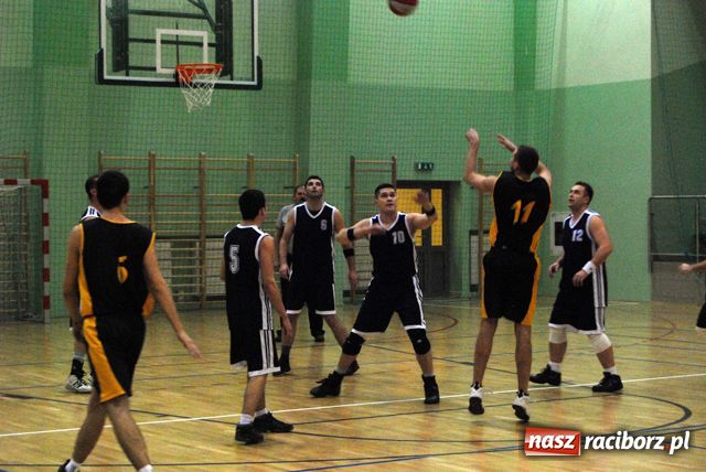 Zdjęcie w galerii na portalu naszraciborz.pl:  Ostatnie mecze 1. kolejki za nami wiadomości z regionu