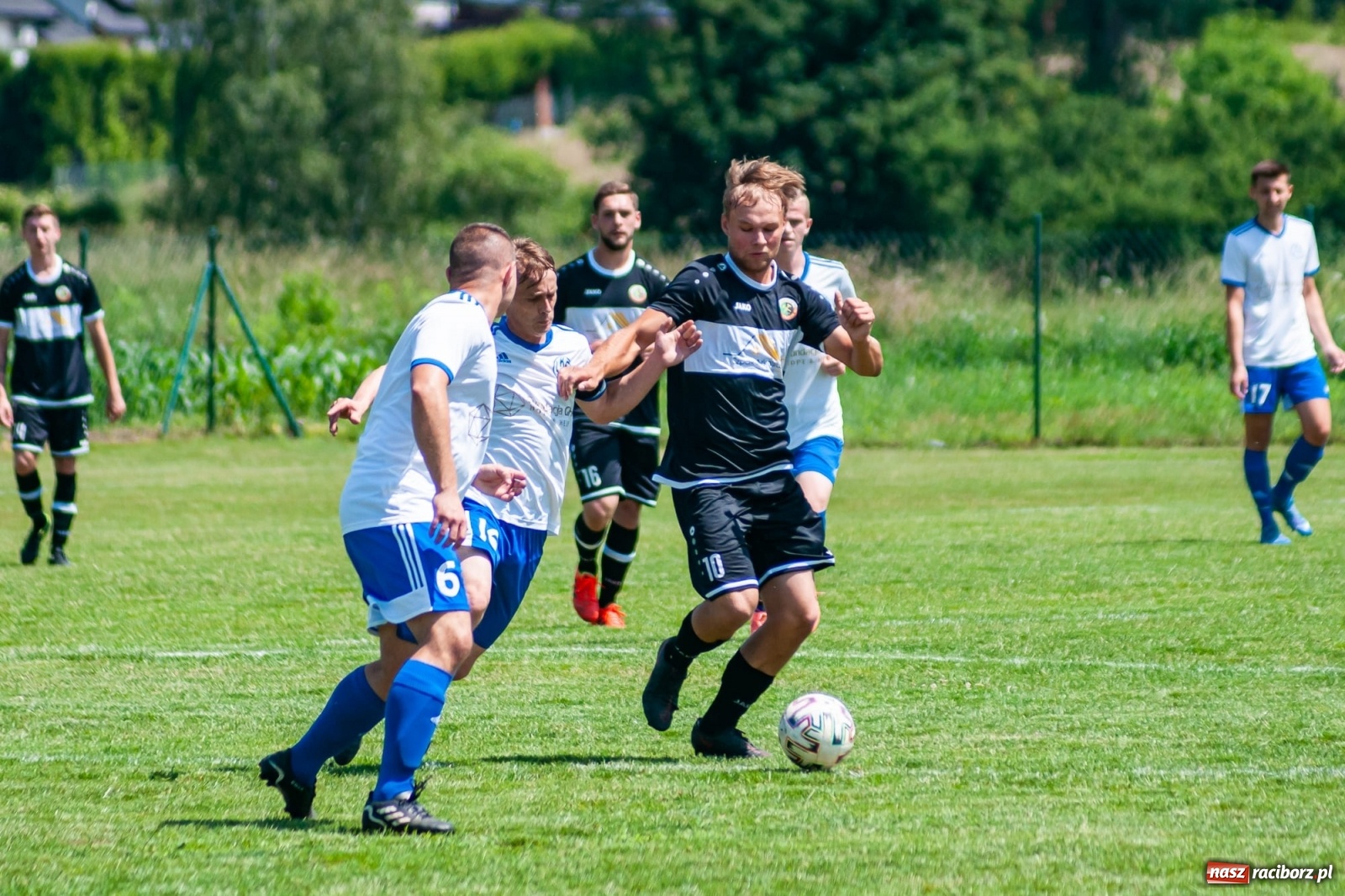 Zdjęcie w galerii na portalu naszraciborz.pl: Przemiana w przerwie. Dwa oblicza Markowic [FOTO] wiadomości z regionu