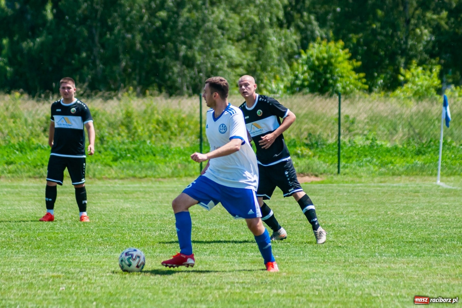 Zdjęcie w galerii na portalu naszraciborz.pl: Przemiana w przerwie. Dwa oblicza Markowic [FOTO] wiadomości z regionu