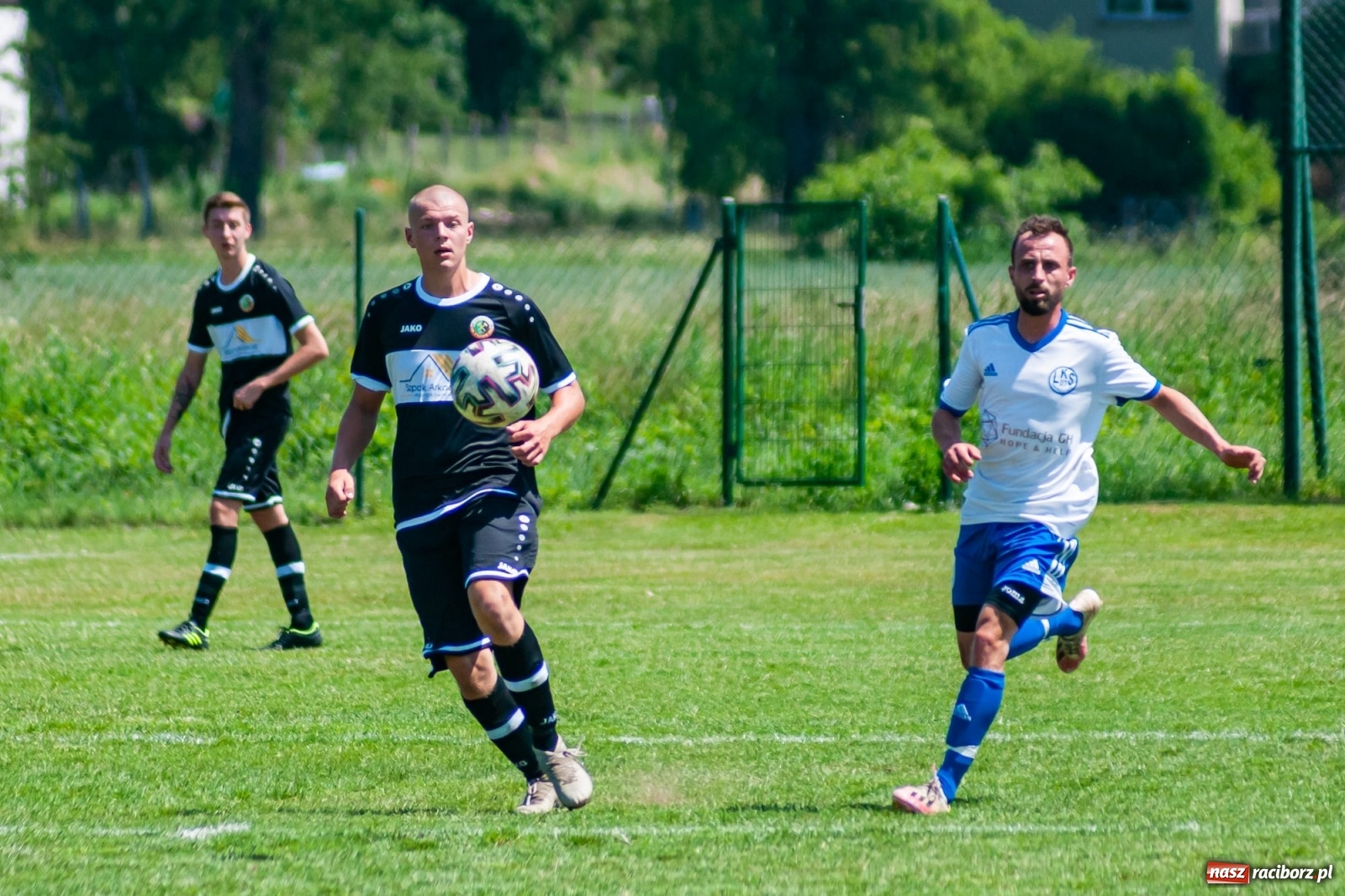 Zdjęcie w galerii na portalu naszraciborz.pl: Przemiana w przerwie. Dwa oblicza Markowic [FOTO] wiadomości z regionu