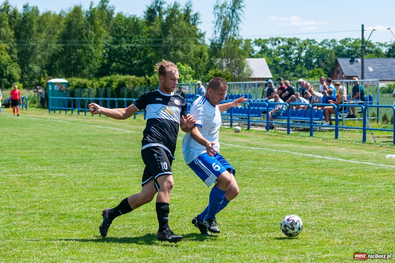 Zdjęcie w galerii na portalu naszraciborz.pl: Przemiana w przerwie. Dwa oblicza Markowic [FOTO] wiadomości z regionu