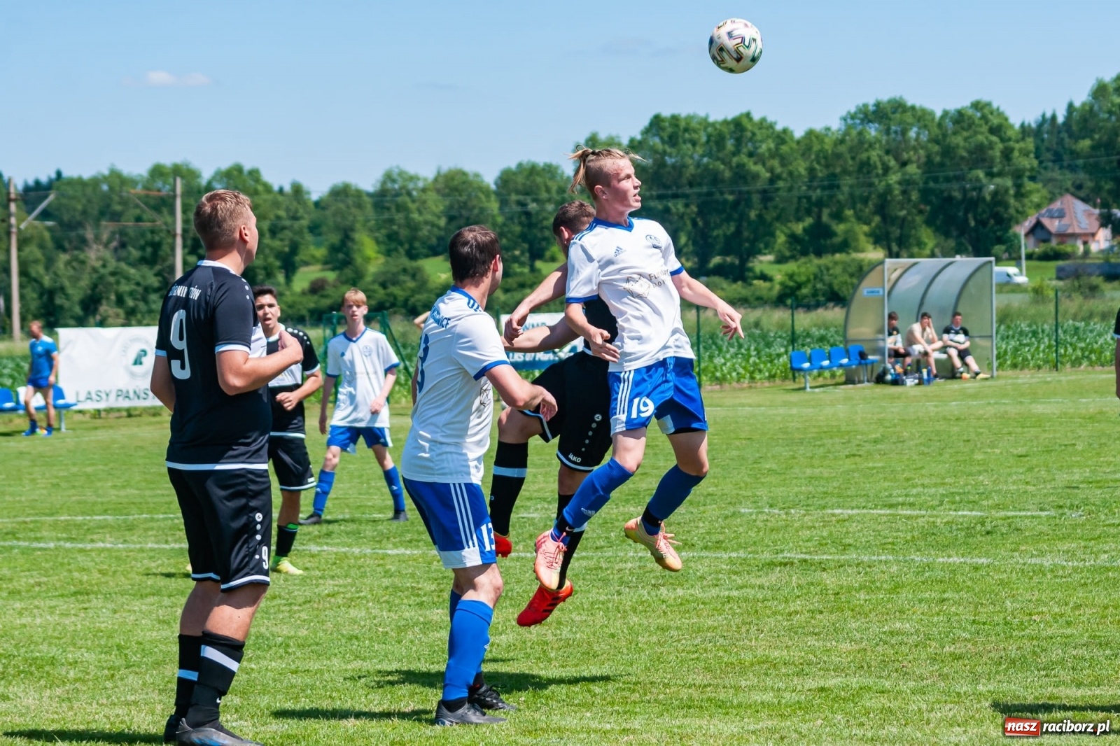 Zdjęcie w galerii na portalu naszraciborz.pl: Przemiana w przerwie. Dwa oblicza Markowic [FOTO] wiadomości z regionu