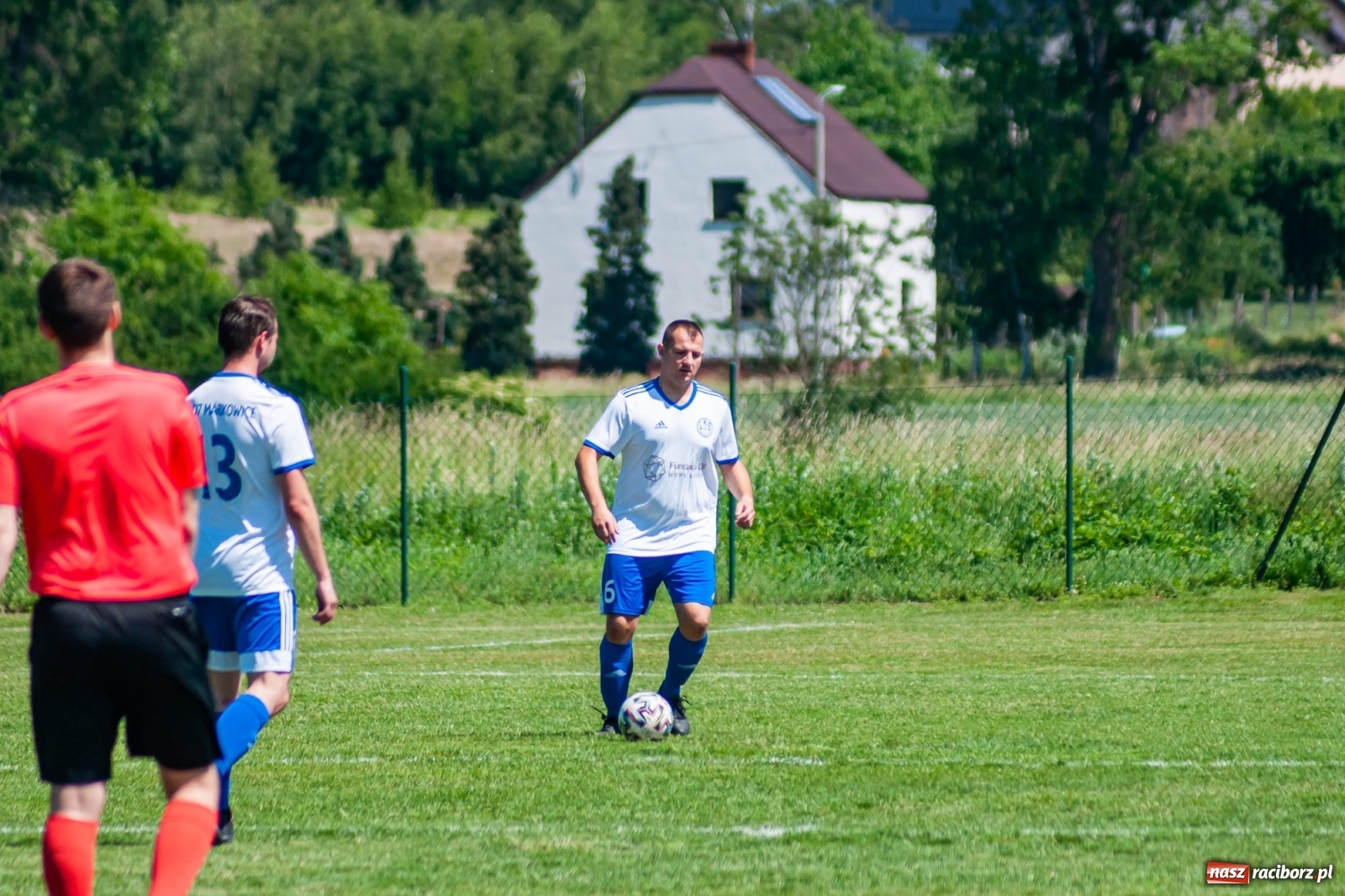 Zdjęcie w galerii na portalu naszraciborz.pl: Przemiana w przerwie. Dwa oblicza Markowic [FOTO] wiadomości z regionu