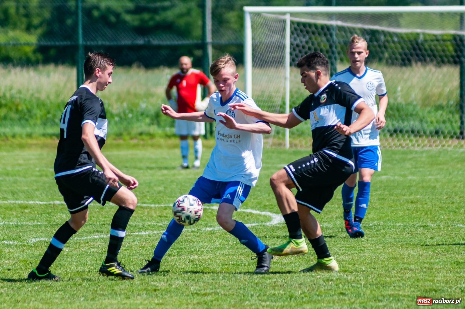 Zdjęcie w galerii na portalu naszraciborz.pl: Przemiana w przerwie. Dwa oblicza Markowic [FOTO] wiadomości z regionu