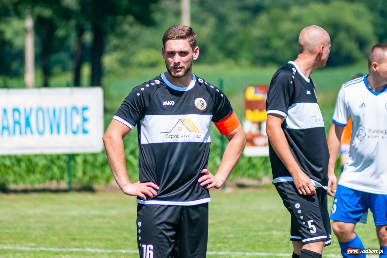 Zdjęcie w galerii na portalu naszraciborz.pl: Przemiana w przerwie. Dwa oblicza Markowic [FOTO] wiadomości z regionu