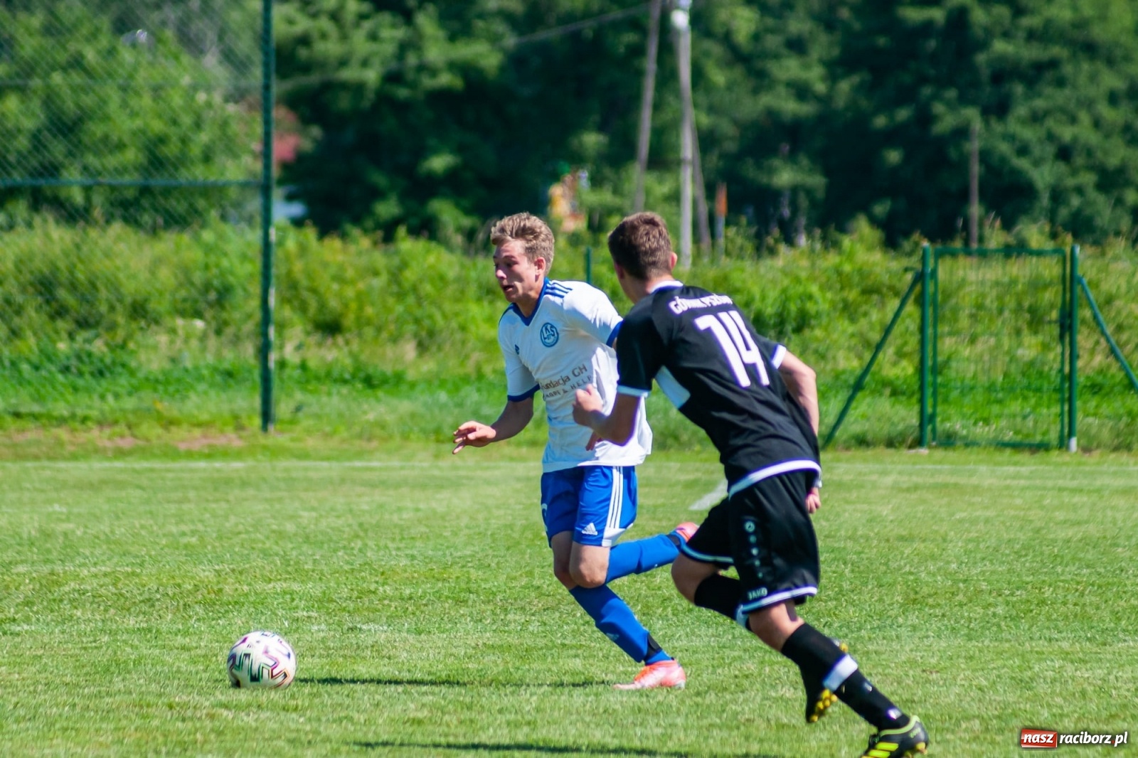Zdjęcie w galerii na portalu naszraciborz.pl: Przemiana w przerwie. Dwa oblicza Markowic [FOTO] wiadomości z regionu