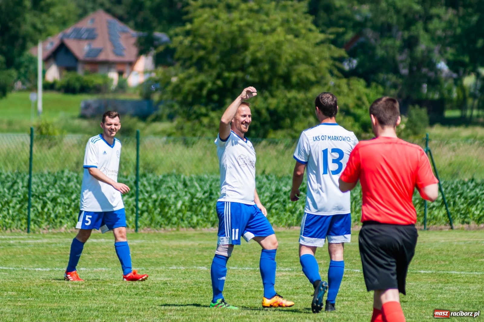 Zdjęcie w galerii na portalu naszraciborz.pl: Przemiana w przerwie. Dwa oblicza Markowic [FOTO] wiadomości z regionu
