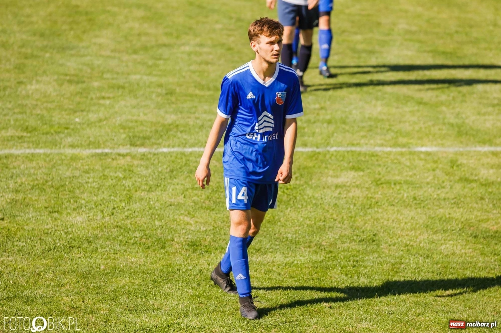 Zdjęcie w galerii na portalu naszraciborz.pl: Lokomotywa z Tuwima rozjechała Cyprzanów [FOTO] wiadomości z regionu