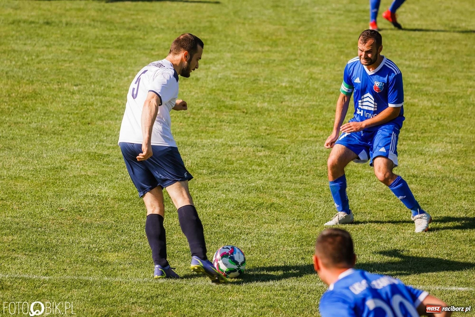 Zdjęcie w galerii na portalu naszraciborz.pl: Lokomotywa z Tuwima rozjechała Cyprzanów [FOTO] wiadomości z regionu
