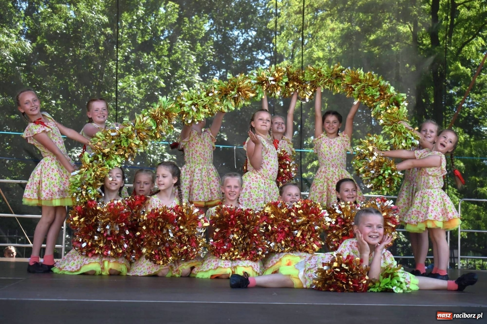 Zdjęcie w galerii na portalu naszraciborz.pl: II Raciborski Mażoretkowy Zawrót Głowy za nami [ZDJĘCIA] wiadomości z regionu