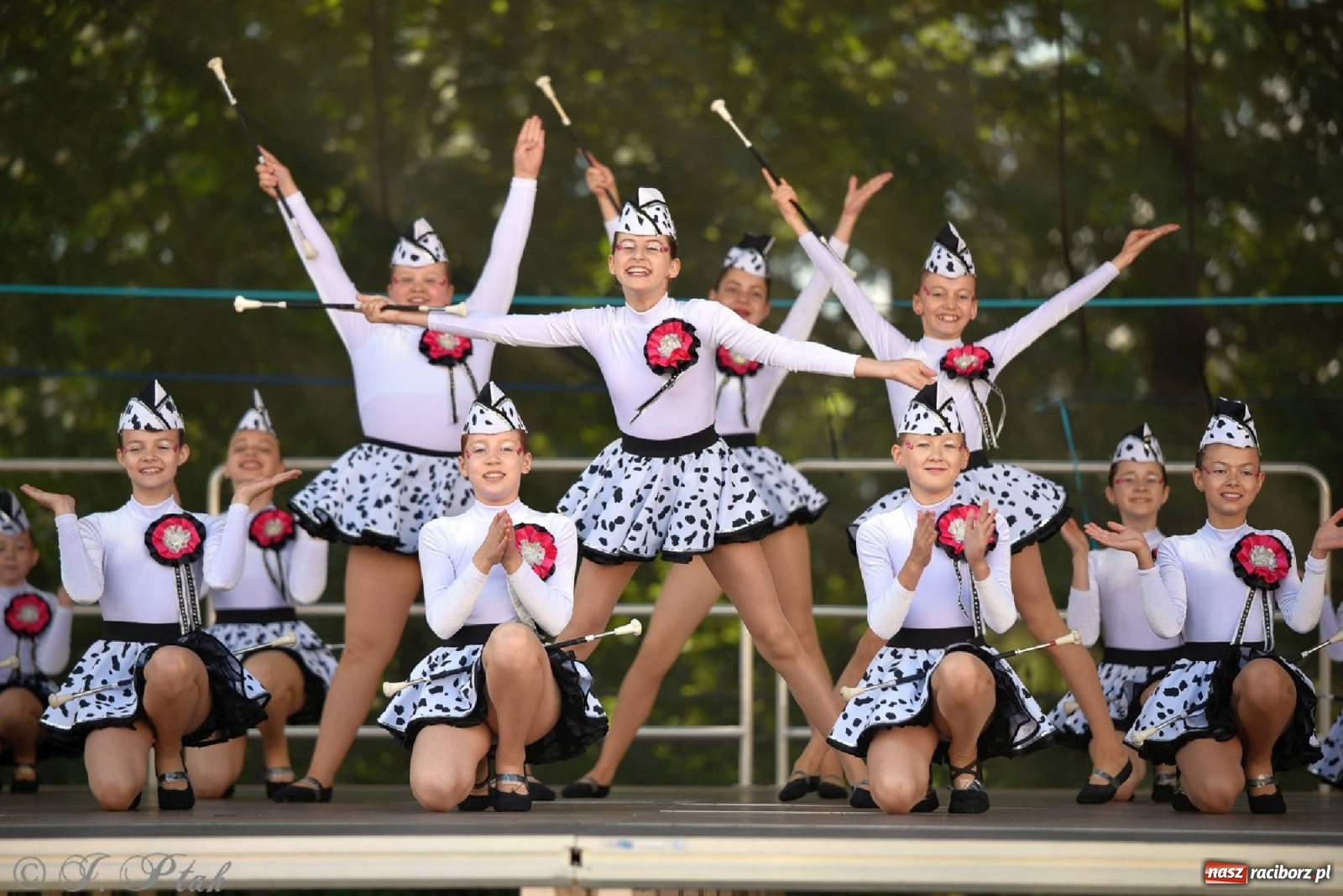 Zdjęcie w galerii na portalu naszraciborz.pl: II Raciborski Mażoretkowy Zawrót Głowy za nami [ZDJĘCIA] wiadomości z regionu