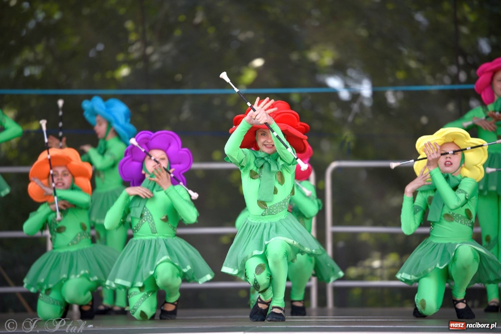 Zdjęcie w galerii na portalu naszraciborz.pl: II Raciborski Mażoretkowy Zawrót Głowy za nami [ZDJĘCIA] wiadomości z regionu